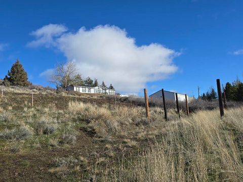 Tiny photo for 0 Beverly Drive #Lot 5, Klamath Falls, OR 97603 (MLS # 220213175)