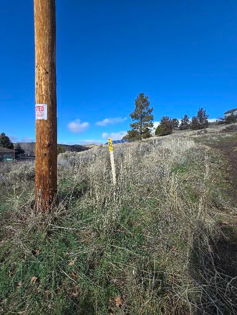 Tiny photo for 0 Beverly Drive #Lot 5, Klamath Falls, OR 97603 (MLS # 220213175)