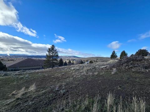 Tiny photo for 0 Beverly Drive #Lot 5, Klamath Falls, OR 97603 (MLS # 220213175)