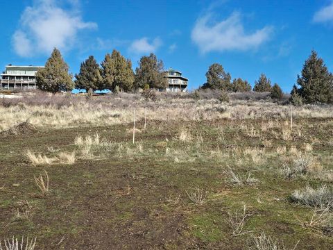 Tiny photo for 0 Beverly Drive #Lot 5, Klamath Falls, OR 97603 (MLS # 220213175)