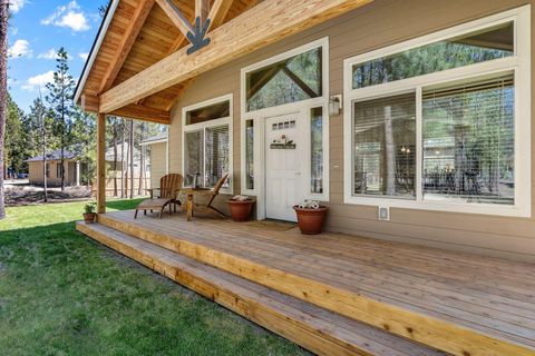 Tiny photo for 148957 Mabel Drive, La Pine, OR 97739 (MLS # 220219265)