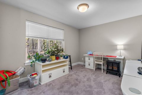 Tiny photo for 148957 Mabel Drive, La Pine, OR 97739 (MLS # 220219265)