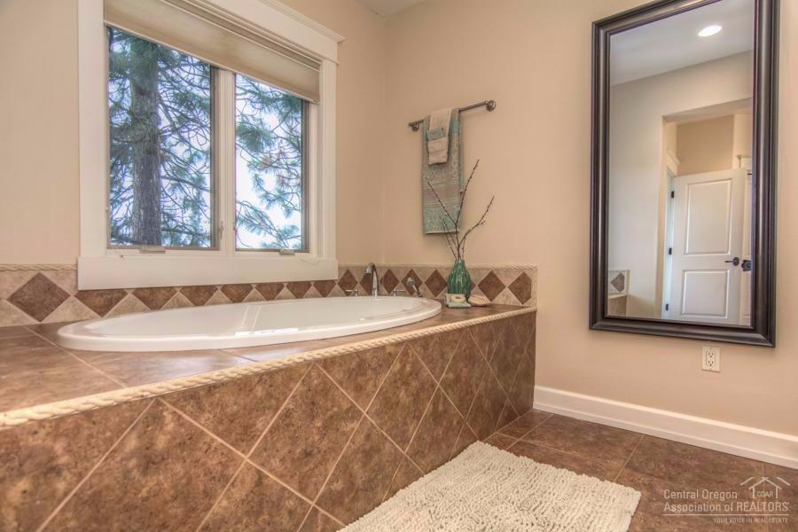 Awbrey Butte - Residential