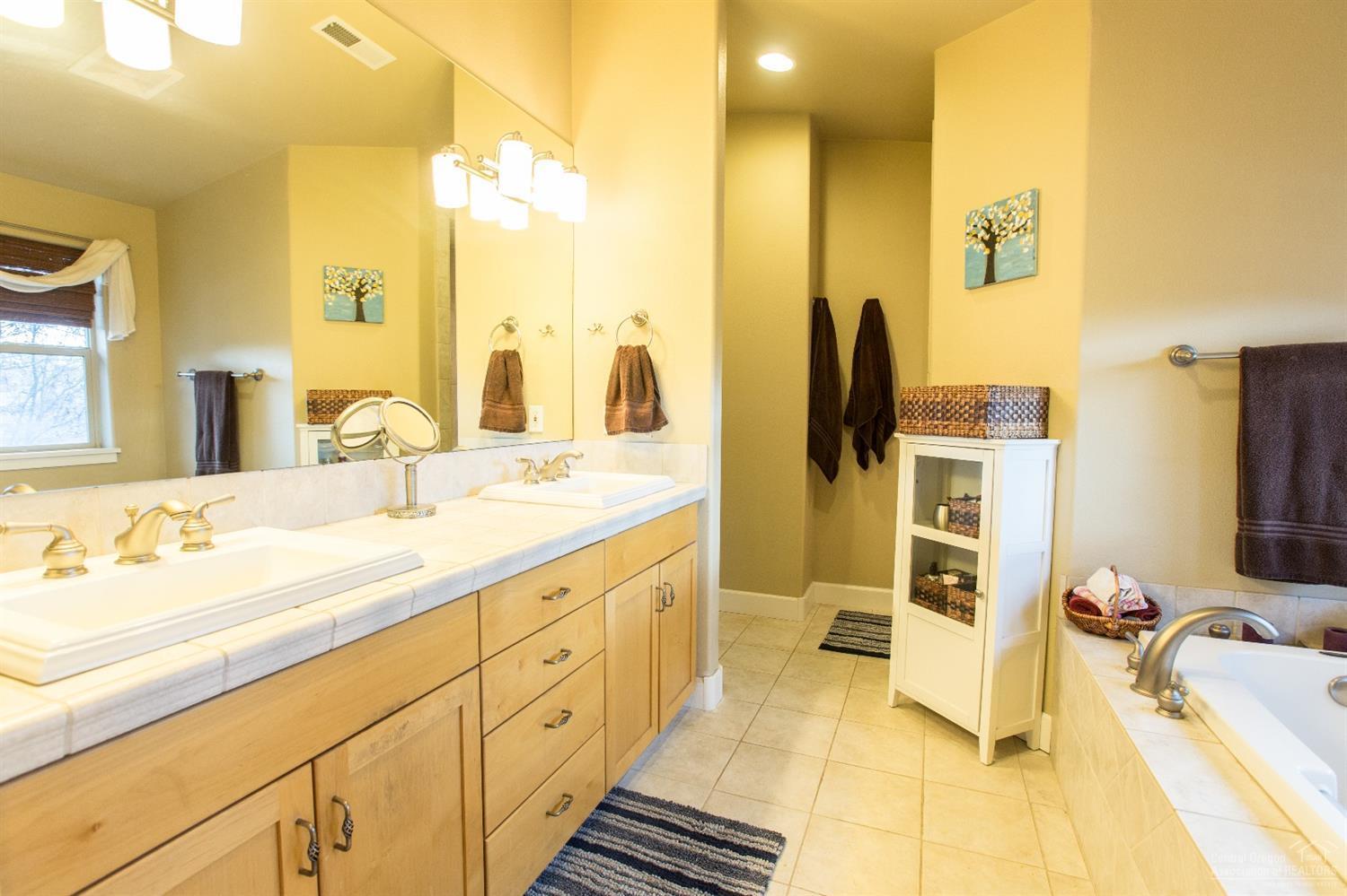 Awbrey Road Heights - Residential