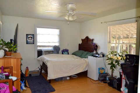 Tiny photo for 317 W Clark Street, Medford, OR 97501 (MLS # 220223024)