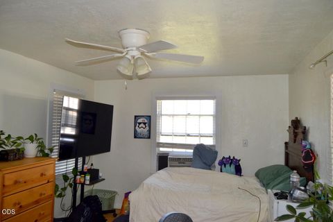 Tiny photo for 317 W Clark Street, Medford, OR 97501 (MLS # 220223024)