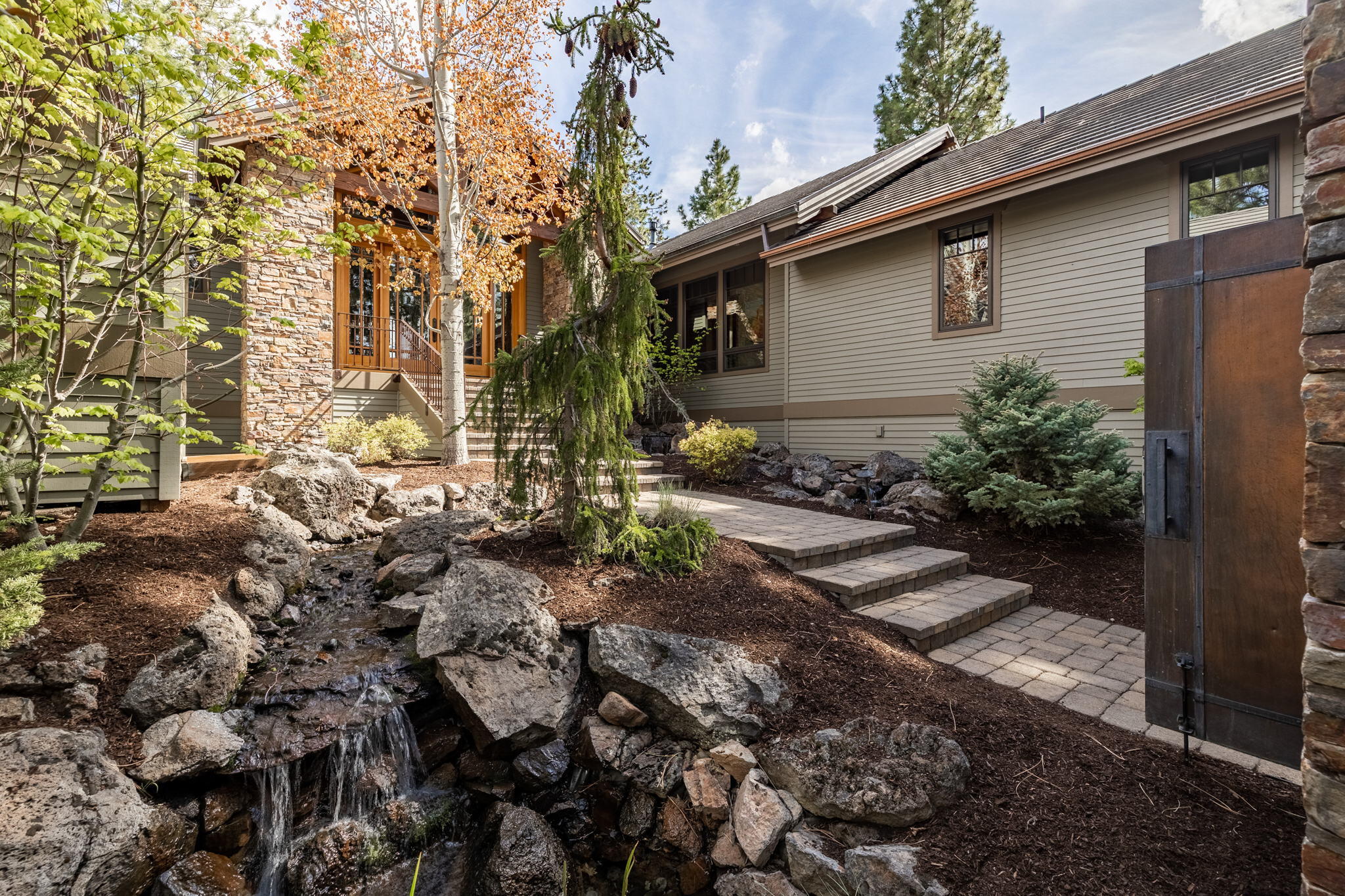 Broken Top - Residential