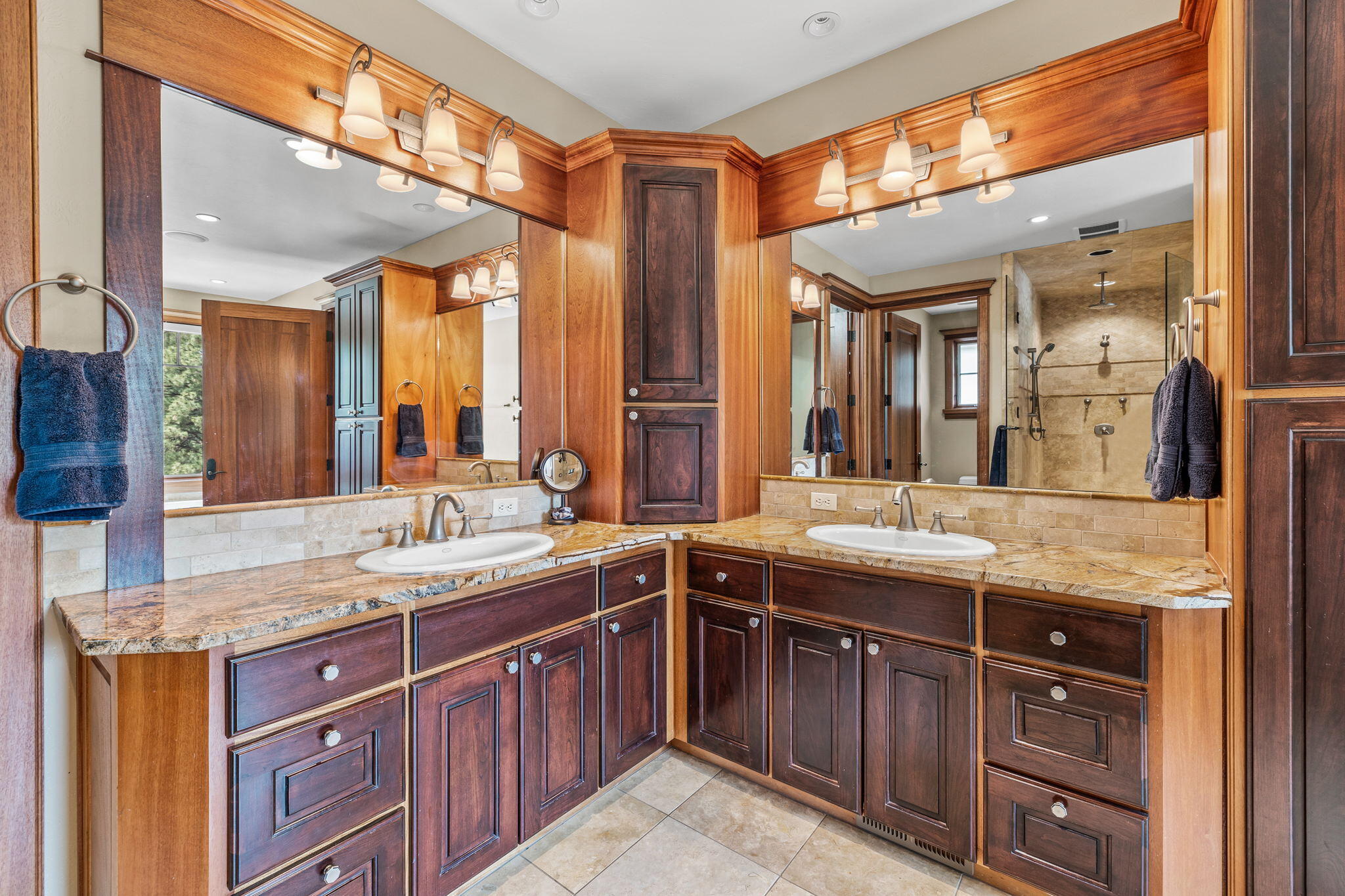 Broken Top - Residential