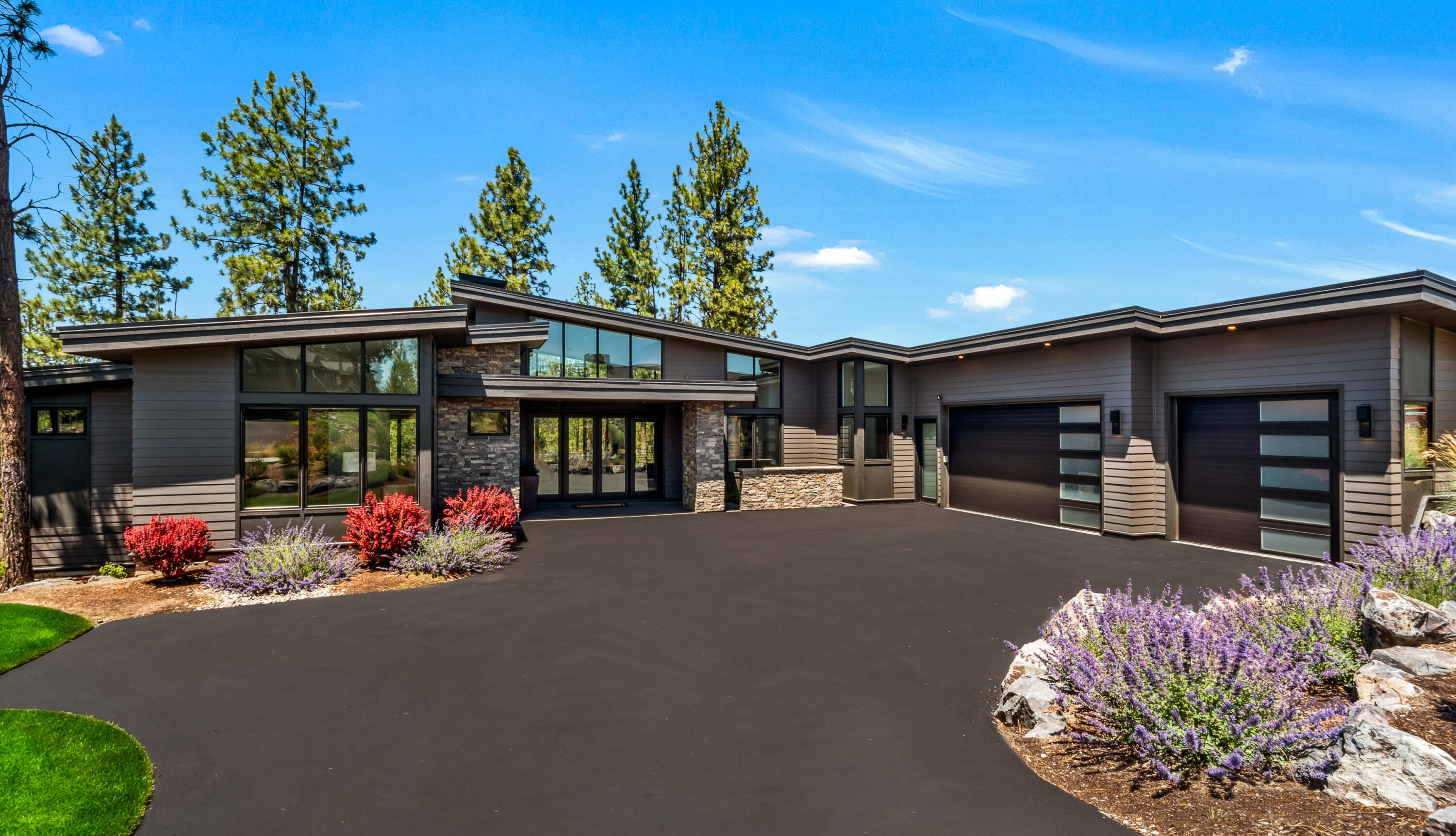 61889 Hosmer Lake Drive