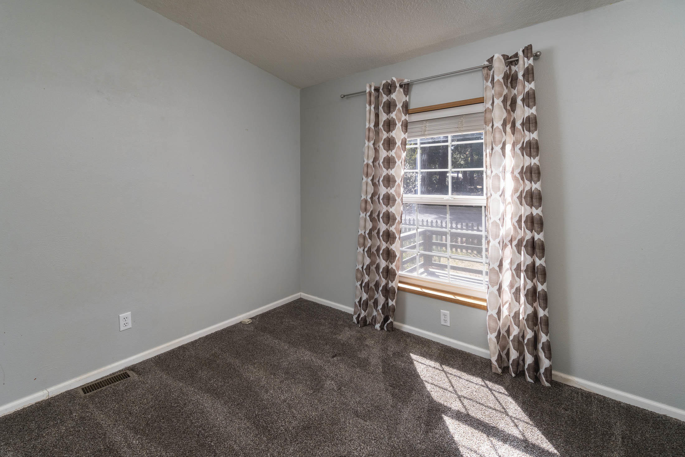 Romaine Village - Residential