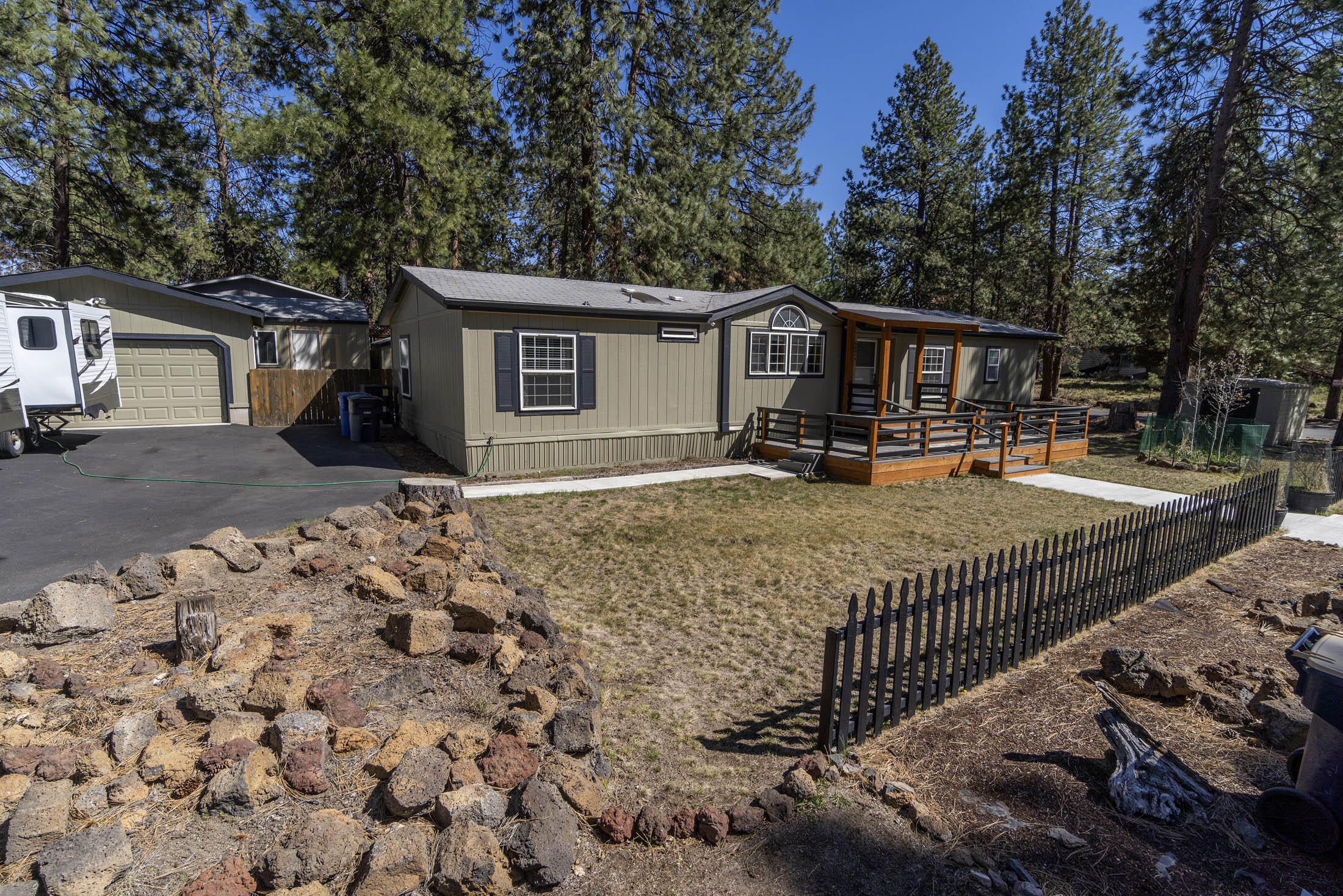 Romaine Village - Residential