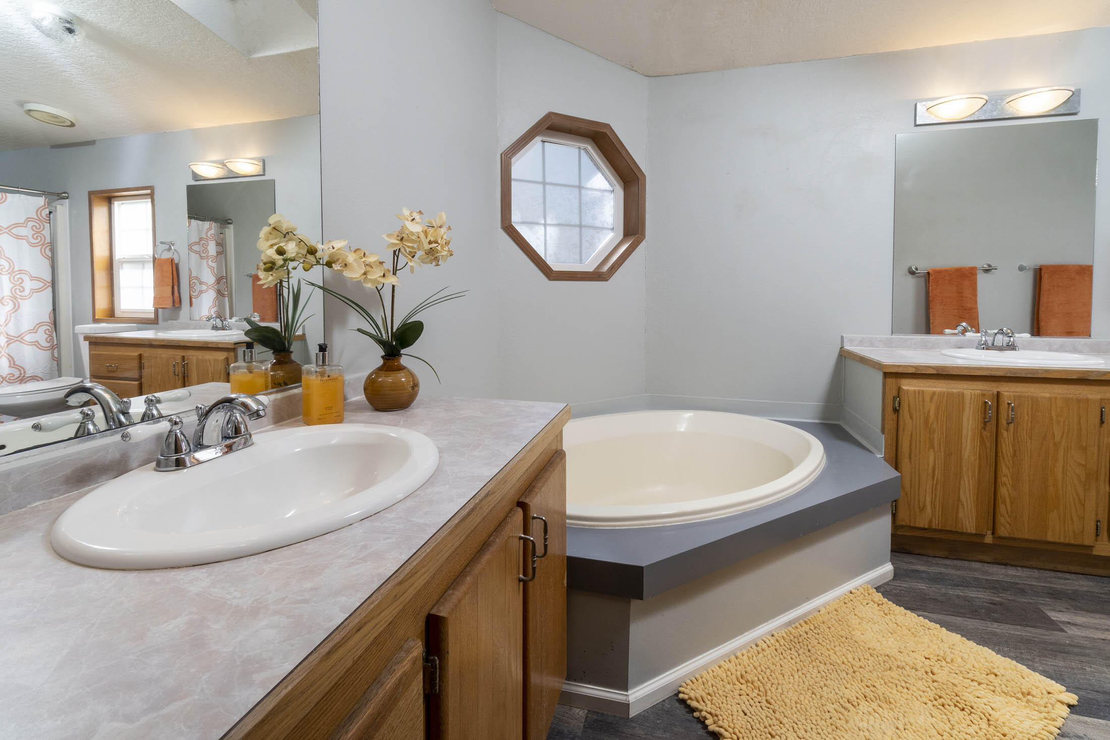 Romaine Village - Residential