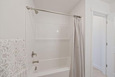 Tiny photo for 443 NW Monte Vista Avenue #120, Madras, OR 97741 (MLS # 220212830)