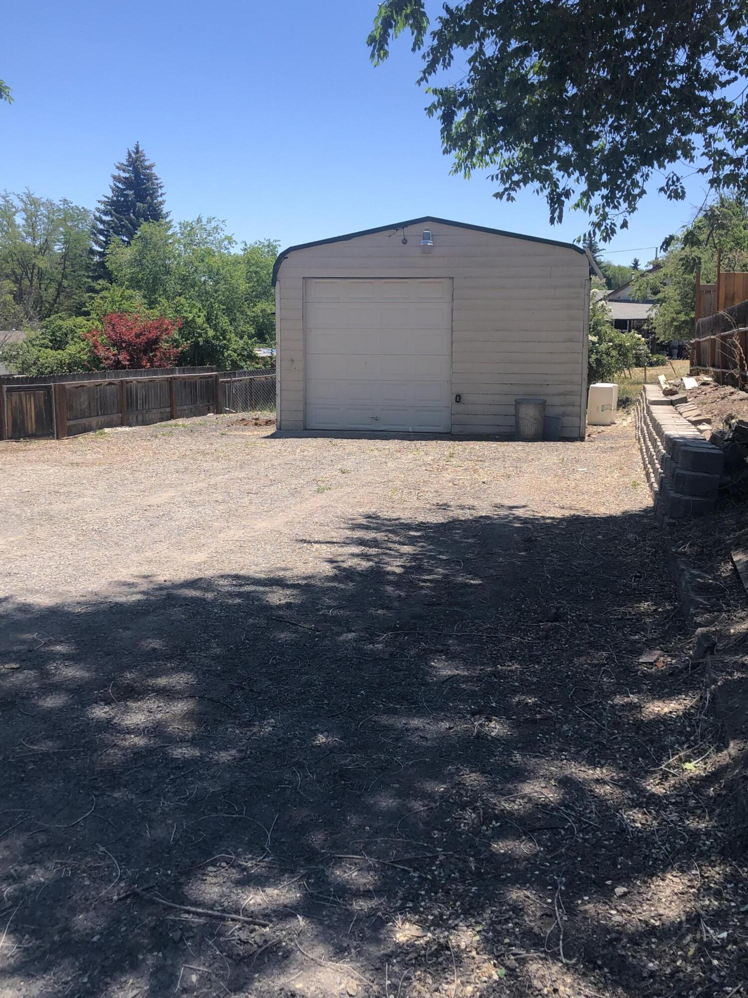 Klamath Falls -Buena Vista Addition - Land