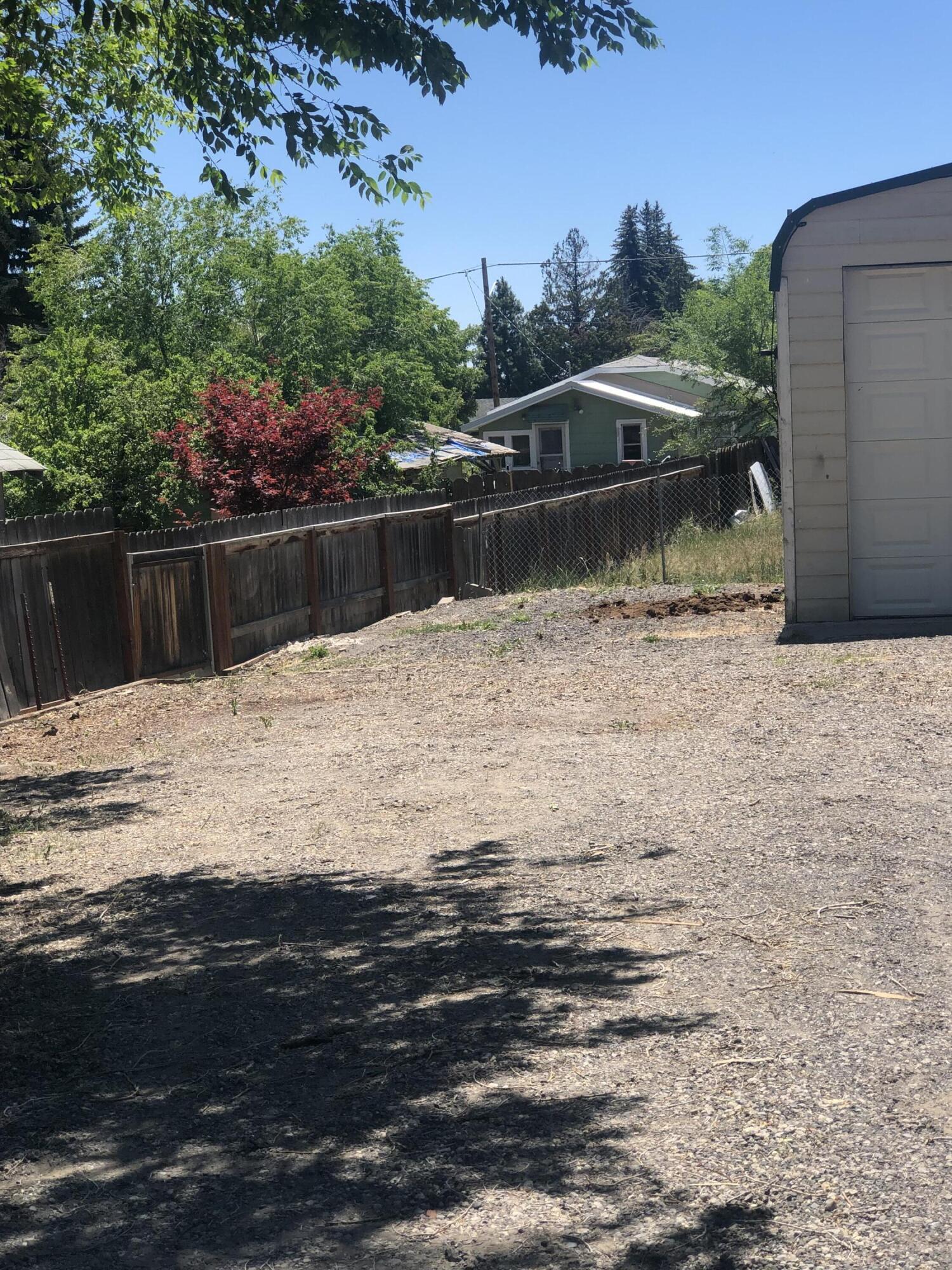 Klamath Falls -Buena Vista Addition - Land