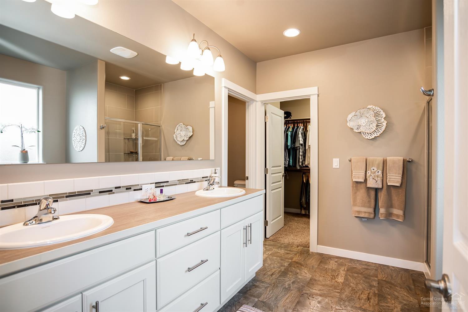 Emerald View Estates - Residential