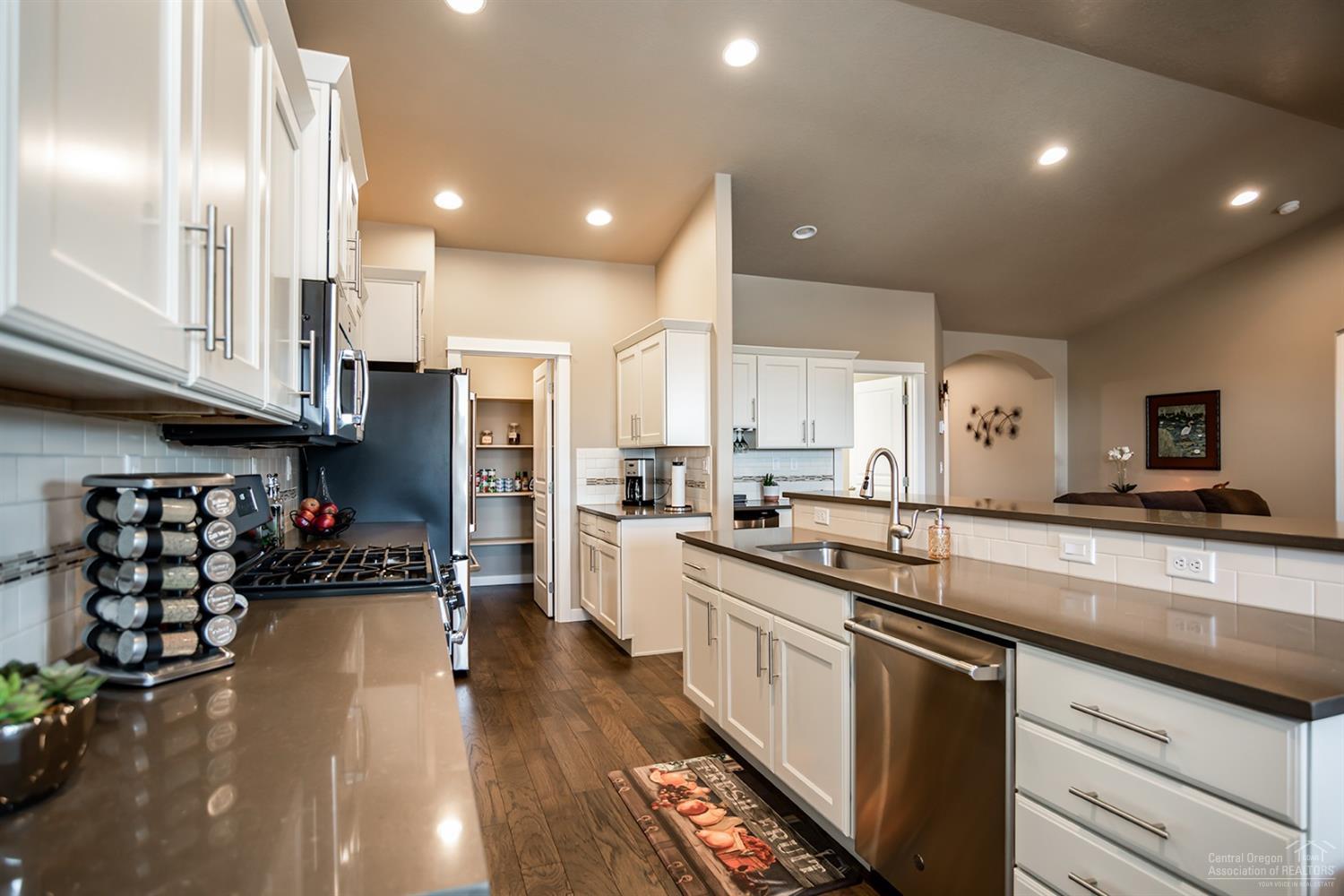 Emerald View Estates - Residential