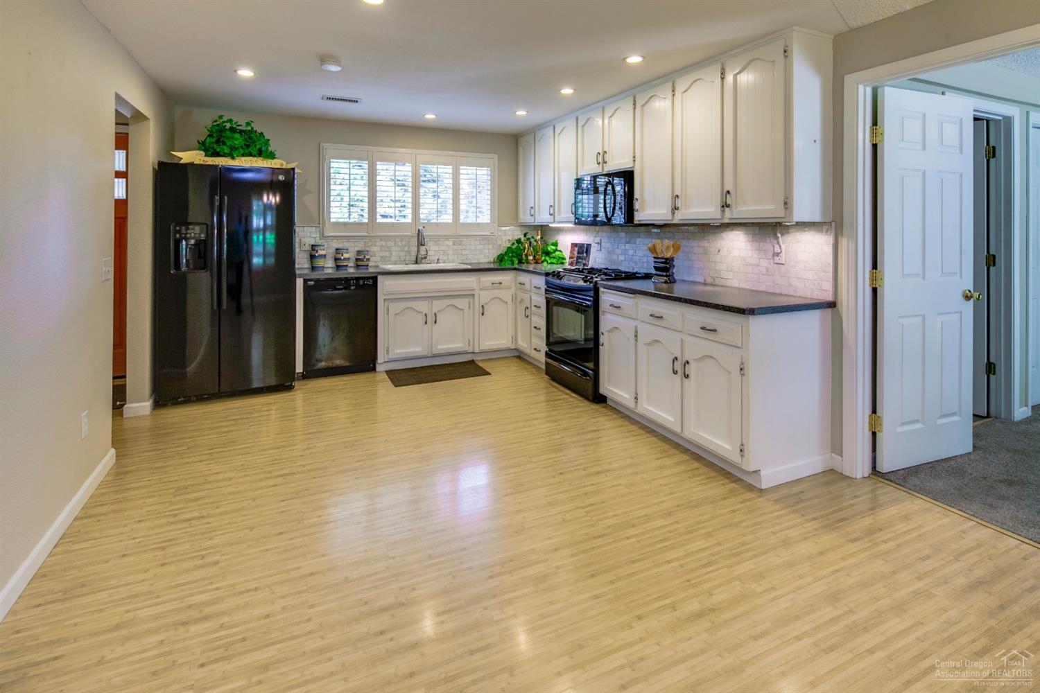 Tillicum Village - Residential