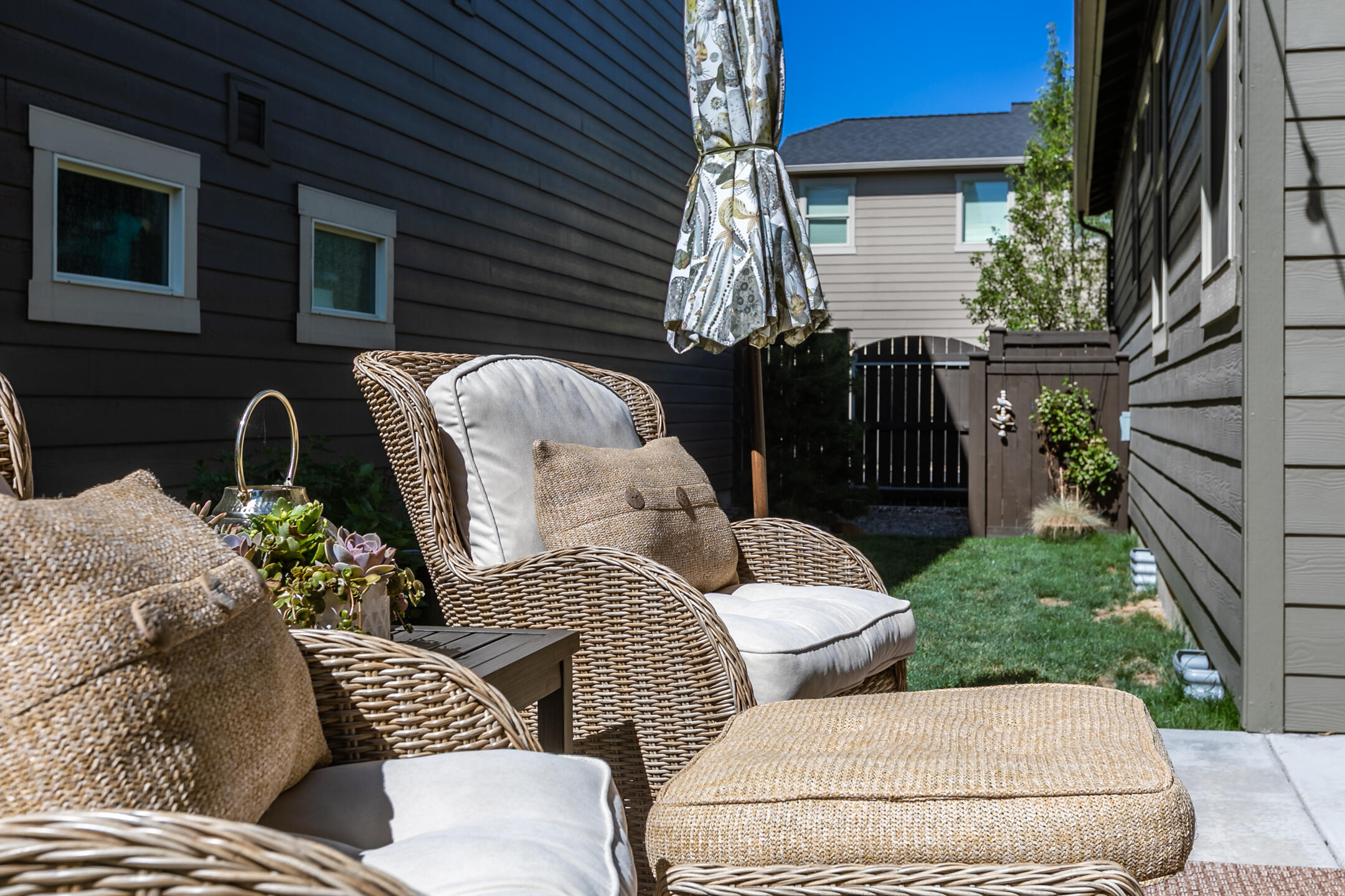 Lava Ridges - Residential