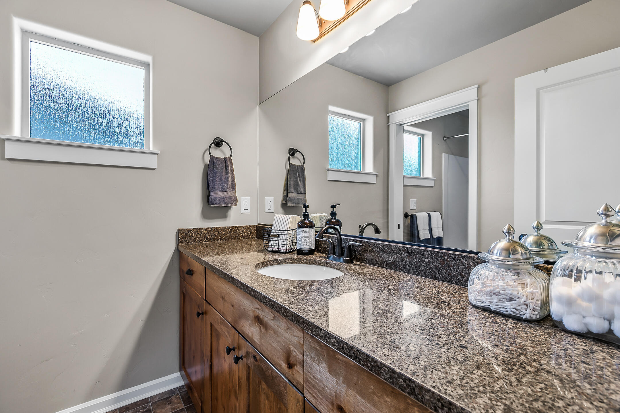 Lava Ridges - Residential