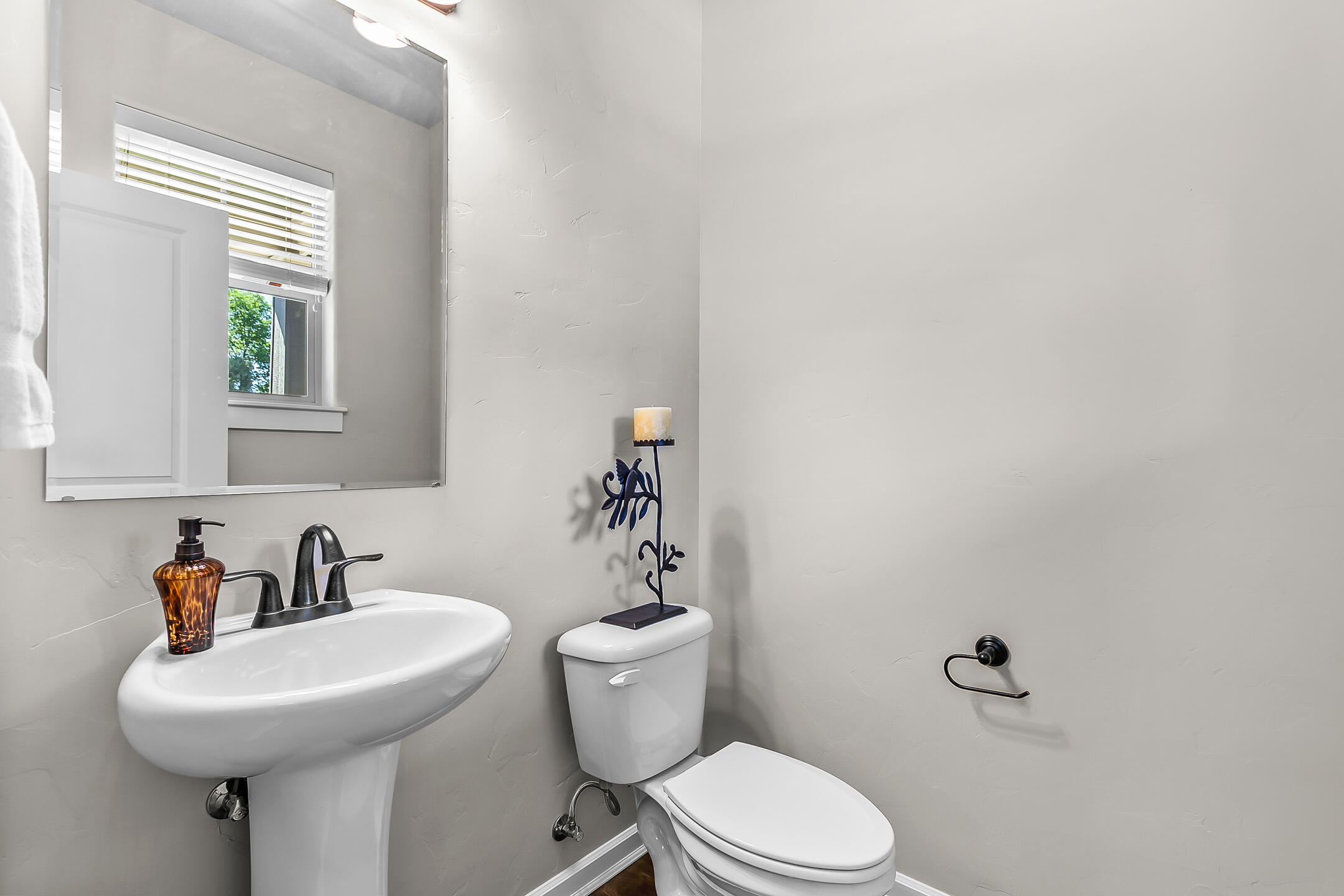 Lava Ridges - Residential