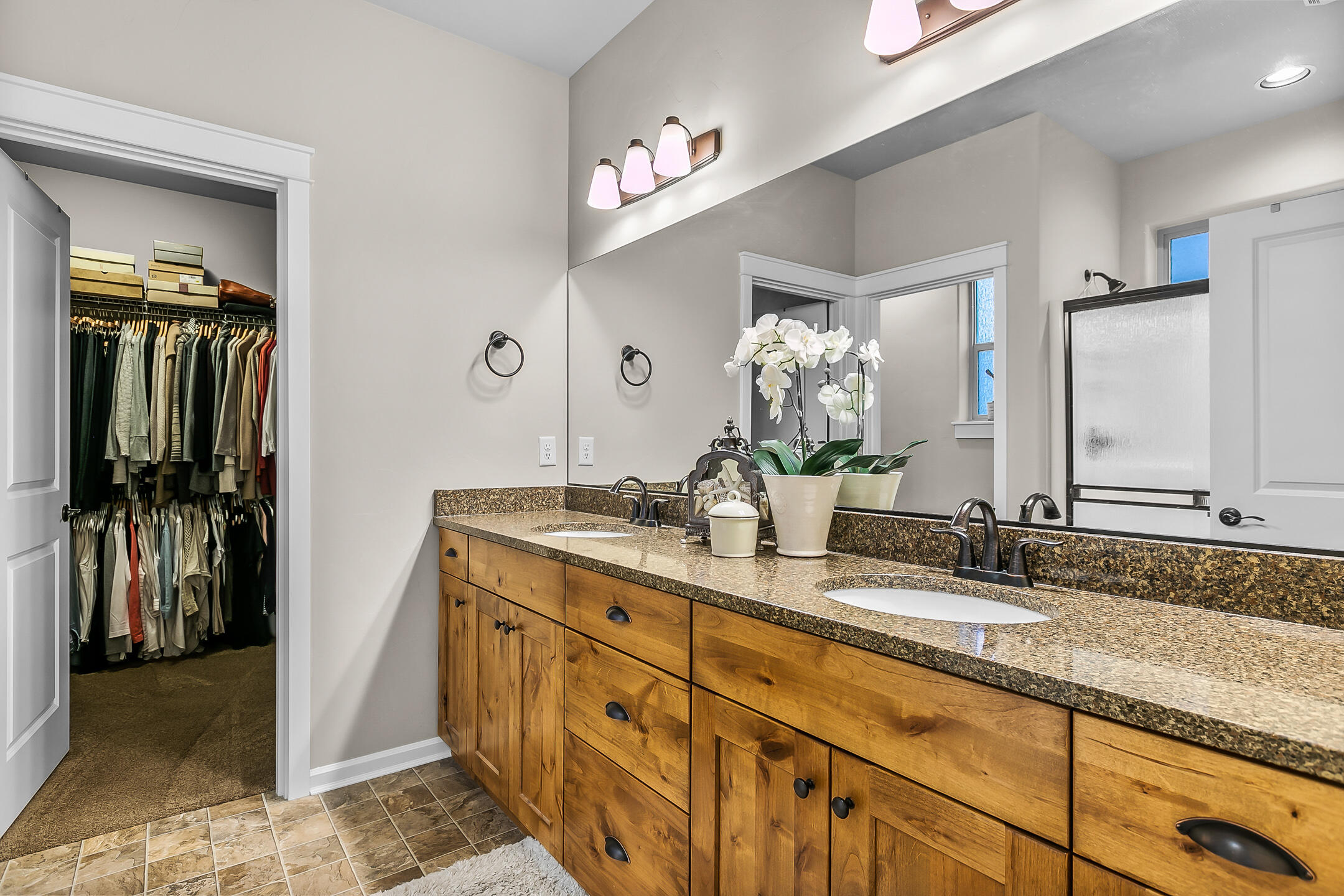 Lava Ridges - Residential