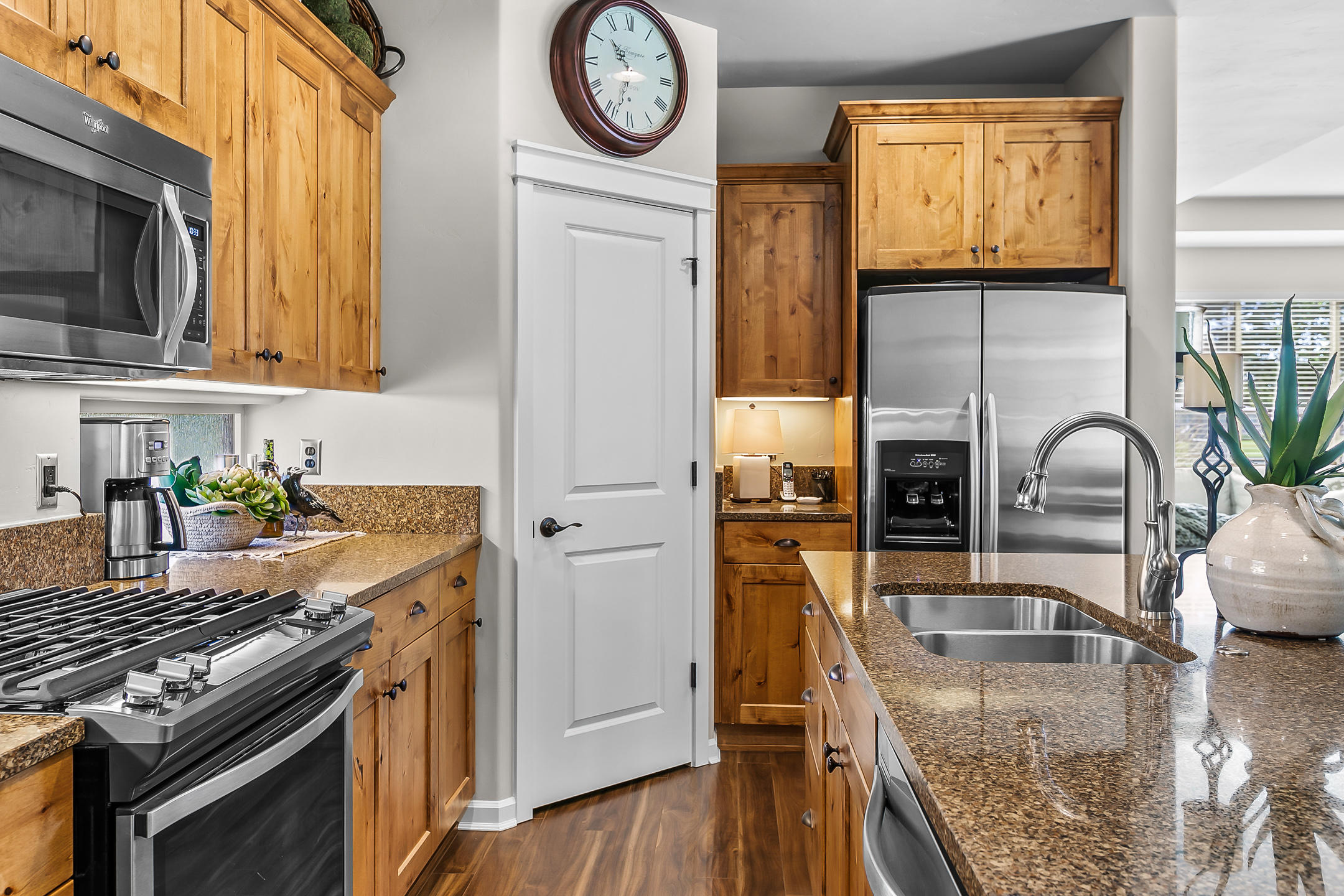 Lava Ridges - Residential