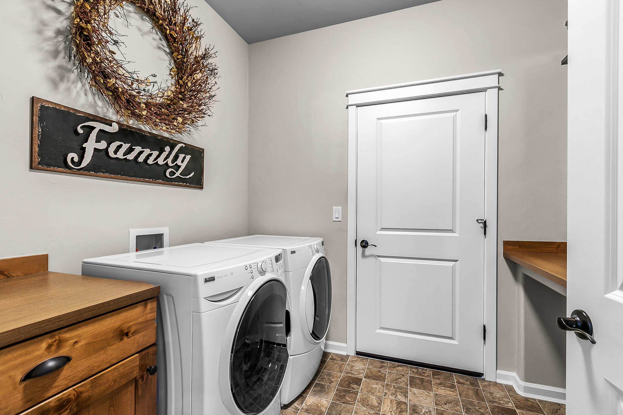 Lava Ridges - Residential