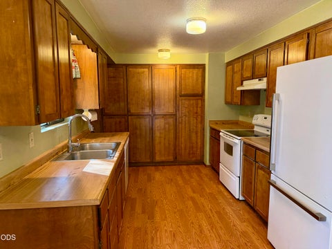 Tiny photo for 50842 Deer Forest Drive, La Pine, OR 97739 (MLS # 220227439)