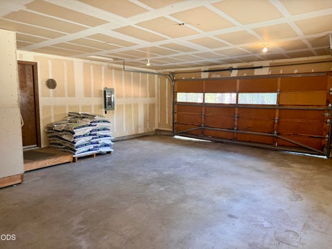 Tiny photo for 50842 Deer Forest Drive, La Pine, OR 97739 (MLS # 220227439)