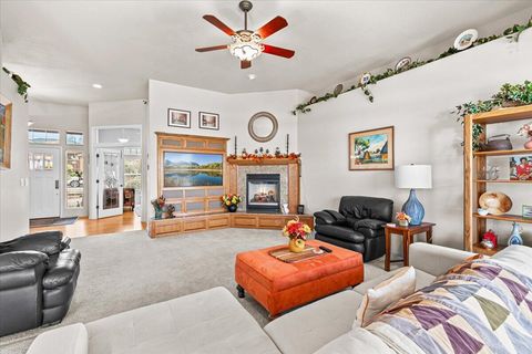 Tiny photo for 268 Robert Trent Jones Boulevard, Eagle Point, OR 97524 (MLS # 220212174)