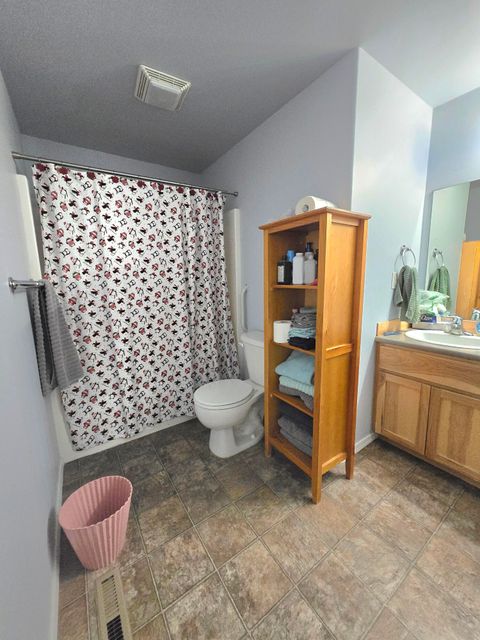 Tiny photo for 16498 Cassidy Drive, La Pine, OR 97739 (MLS # 220219975)