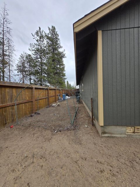 Tiny photo for 16498 Cassidy Drive, La Pine, OR 97739 (MLS # 220219975)