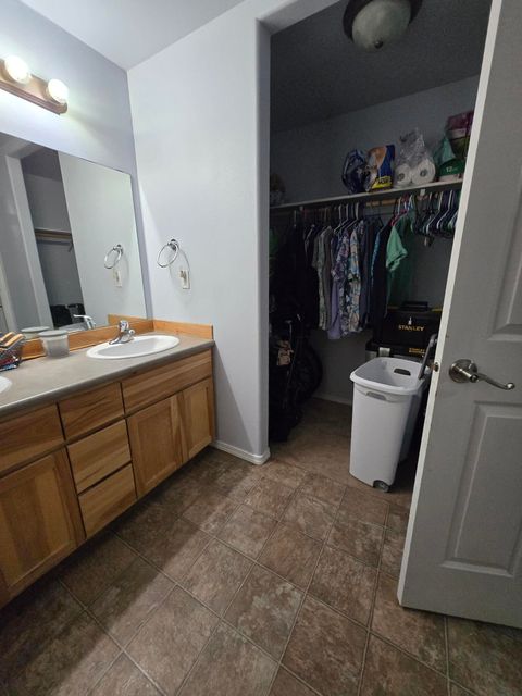 Tiny photo for 16498 Cassidy Drive, La Pine, OR 97739 (MLS # 220219975)