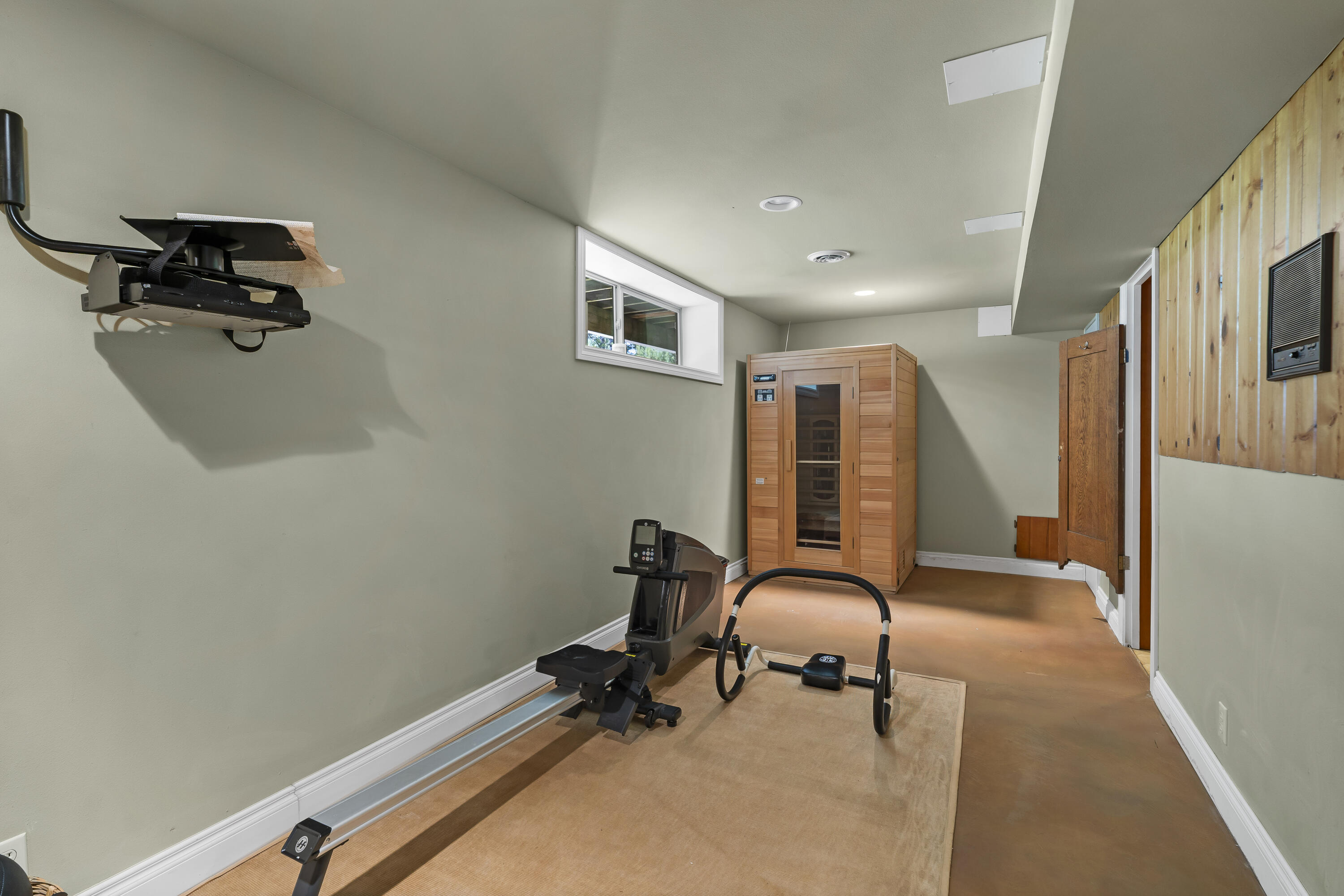 Fall River Estate - Residential