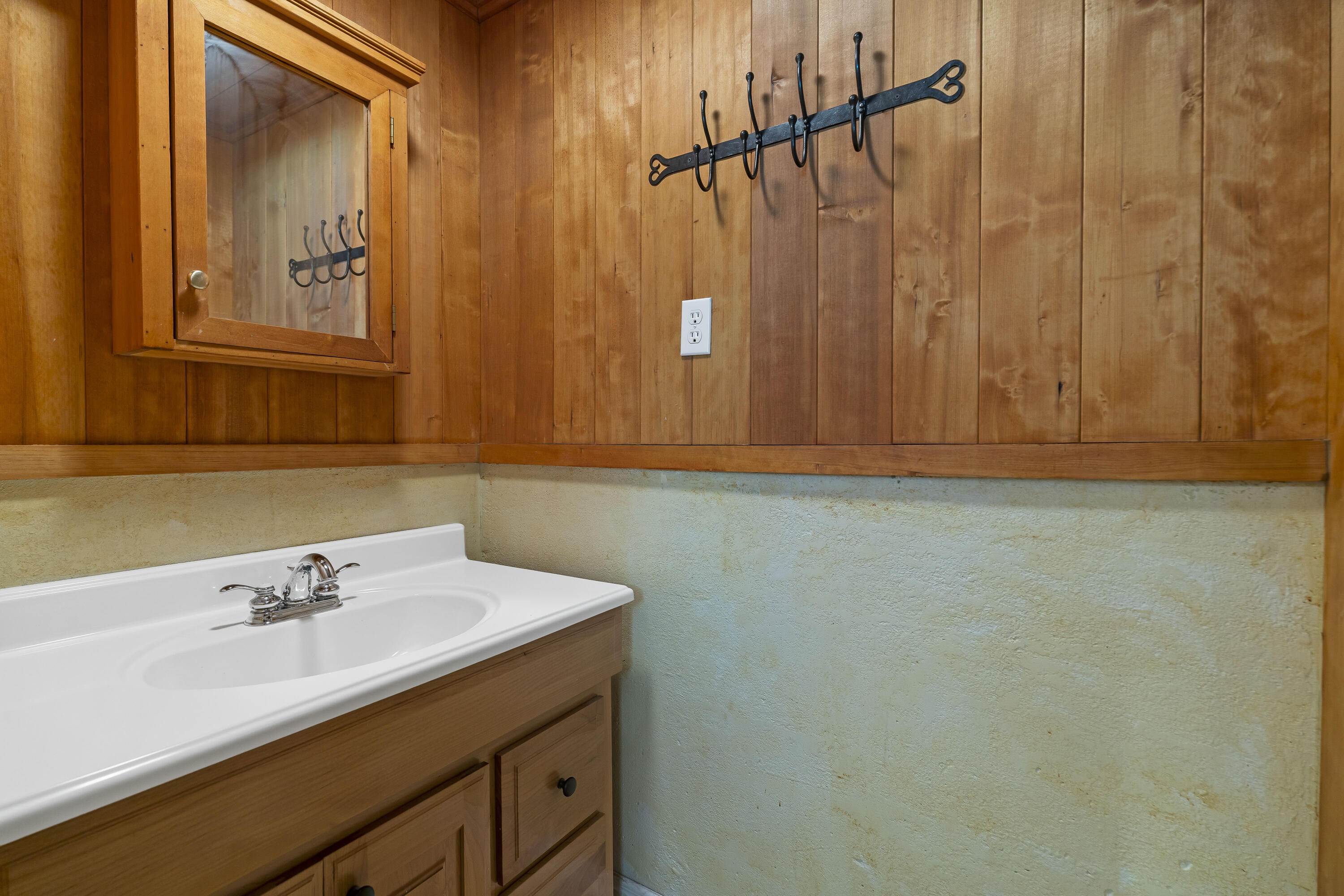 Fall River Estate - Residential