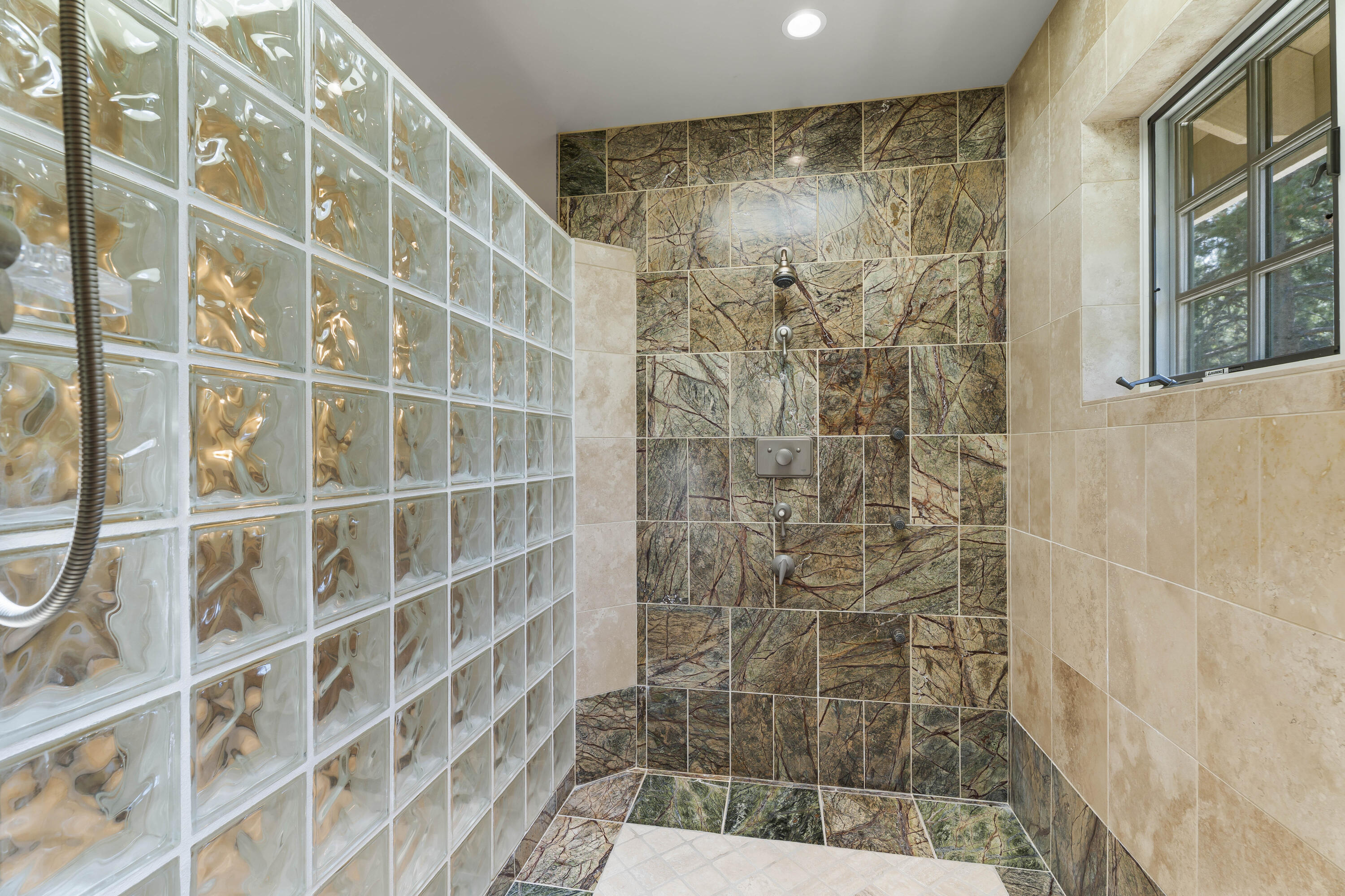 Fall River Estate - Residential