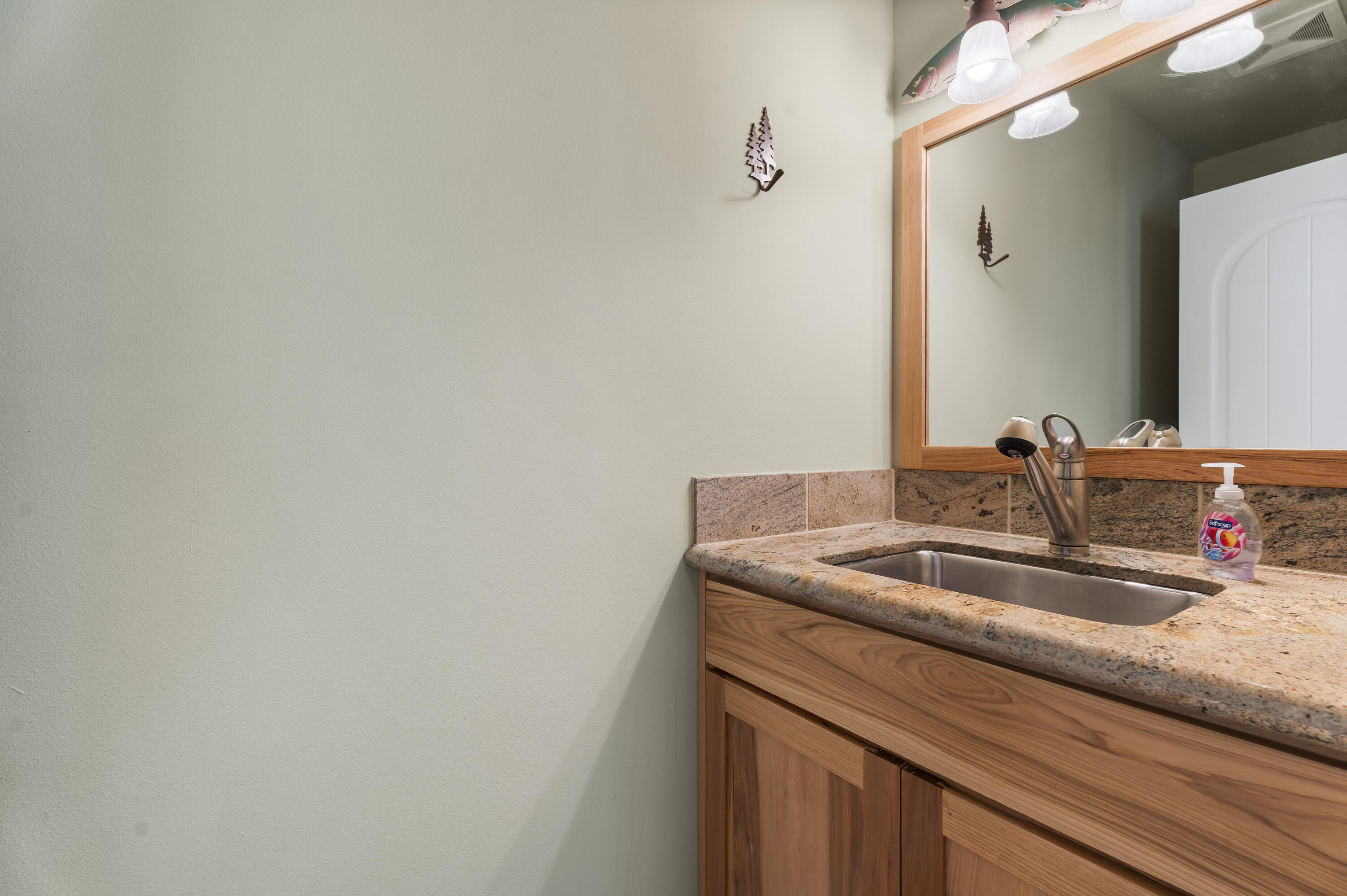 Fall River Estate - Residential