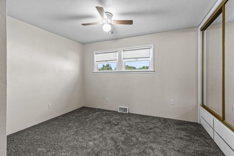 Tiny photo for 923 Jasper Street, Medford, OR 97501 (MLS # 220219454)