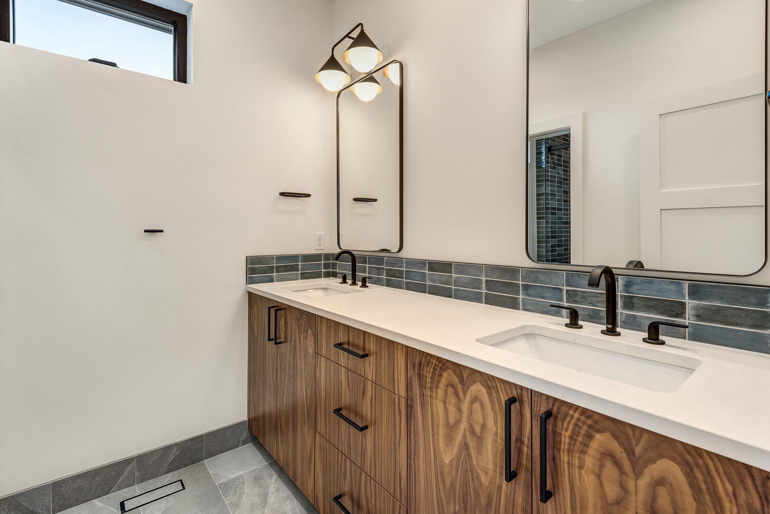 Discovery West Phase 5 - Residential