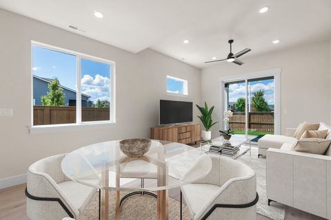 Tiny photo for 61127 NE Cobalt Street, Bend, OR 97701 (MLS # 220211211)