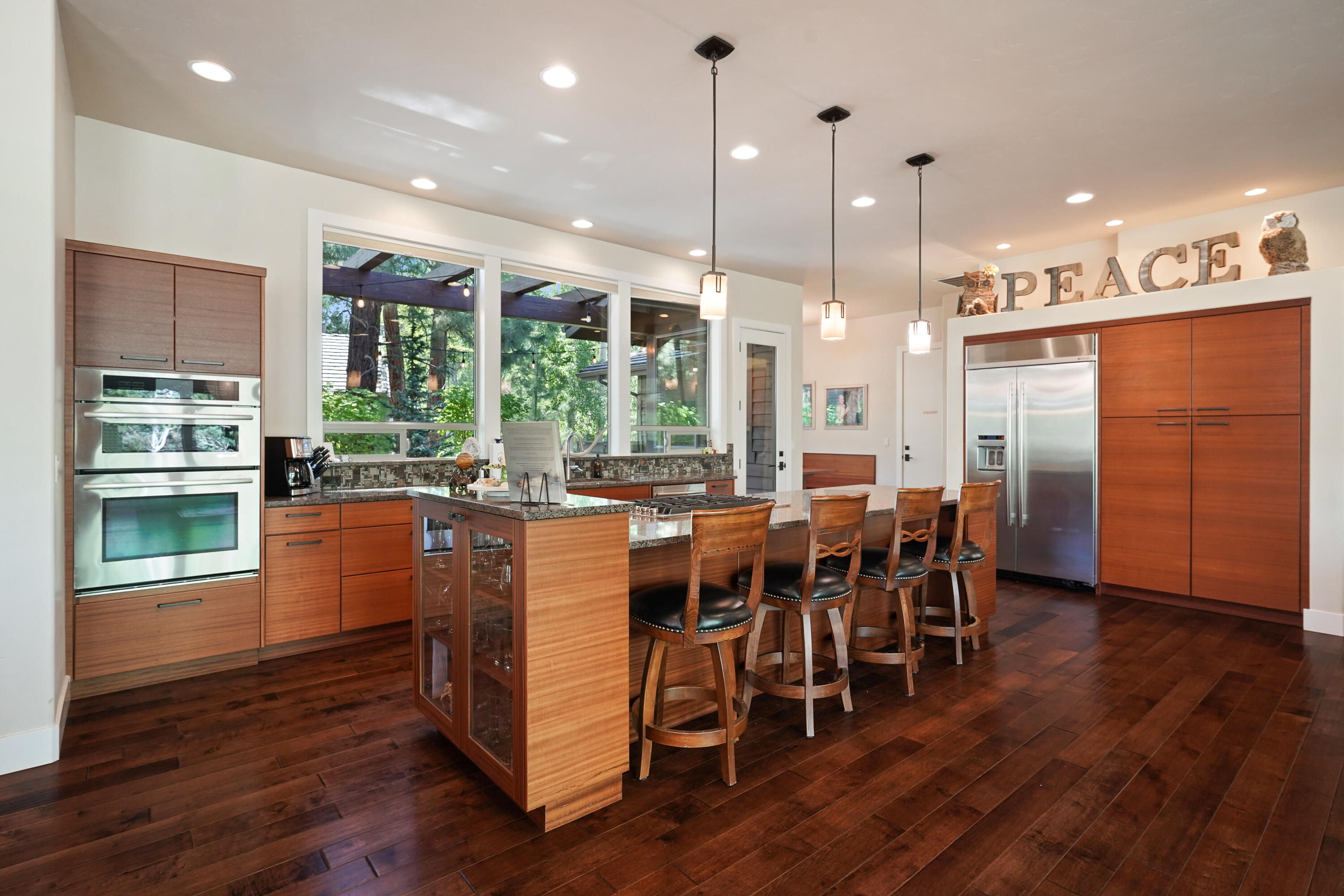 Broken Top - Residential