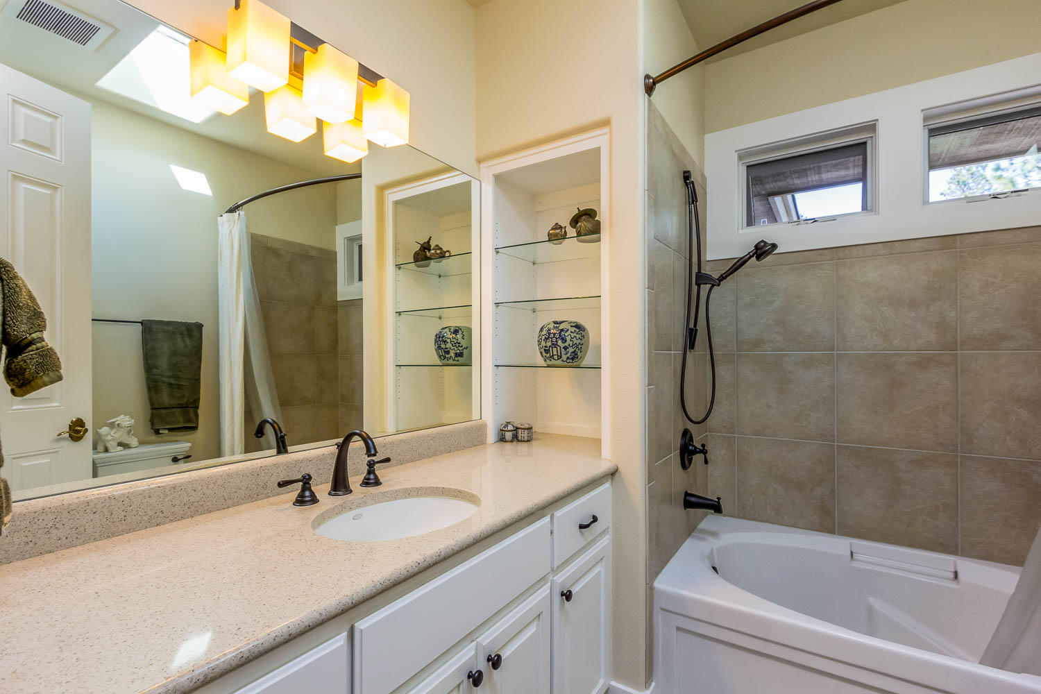 Fairway Point Villag - Residential