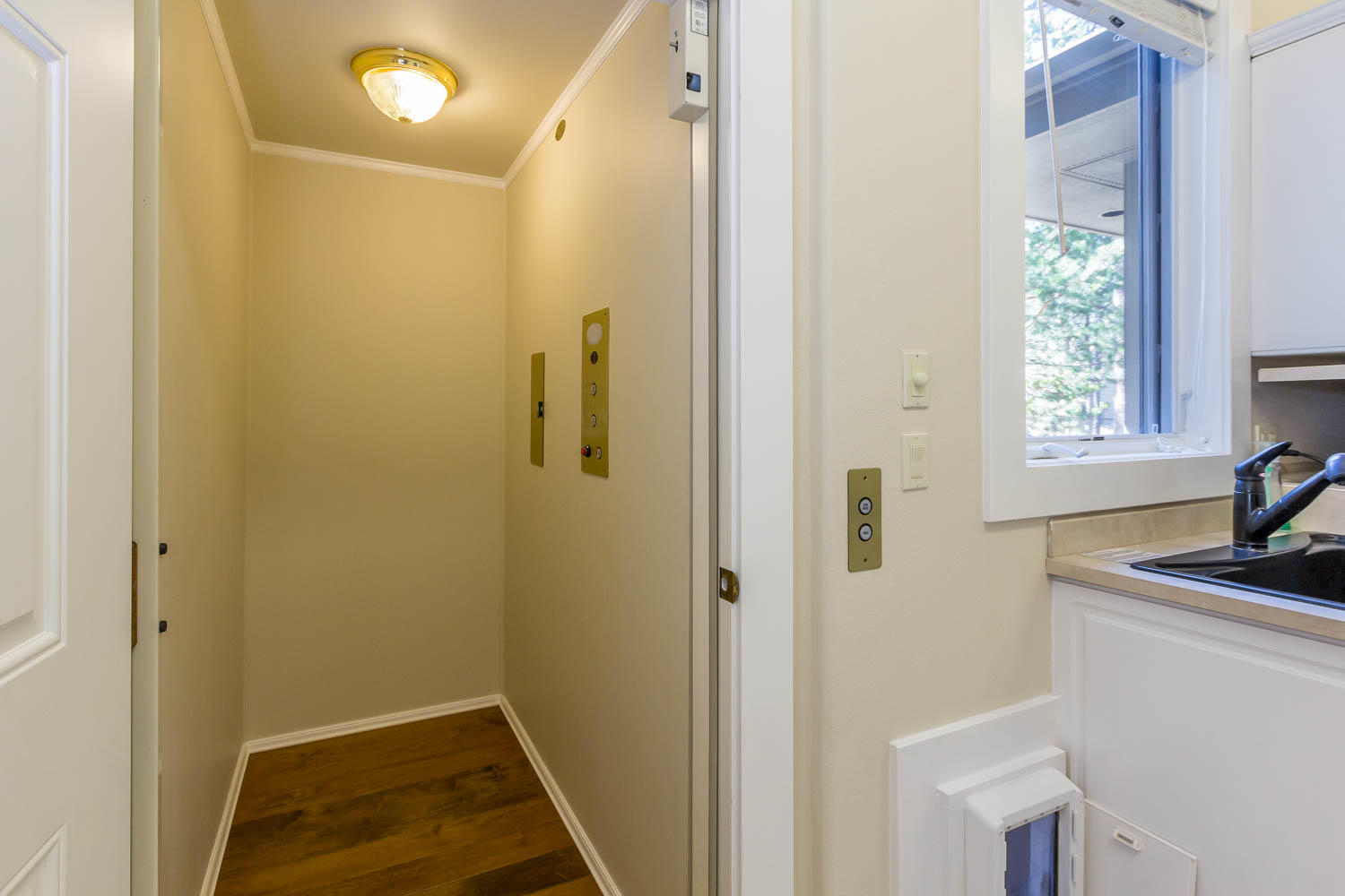 Fairway Point Villag - Residential