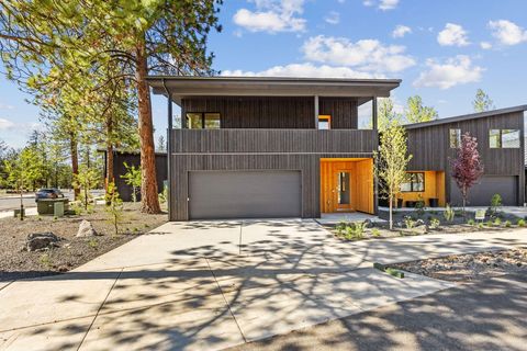 699 W Canopy Way Lot #6 Sisters OR 97759