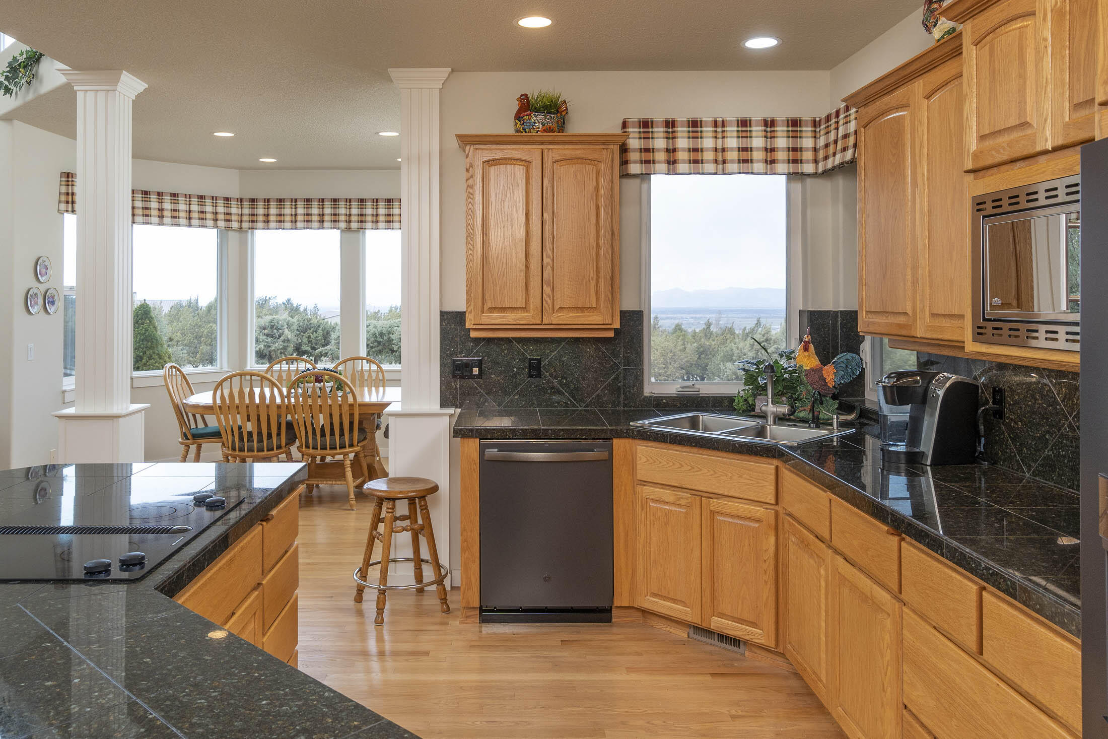 Mtn View Estate - Residential