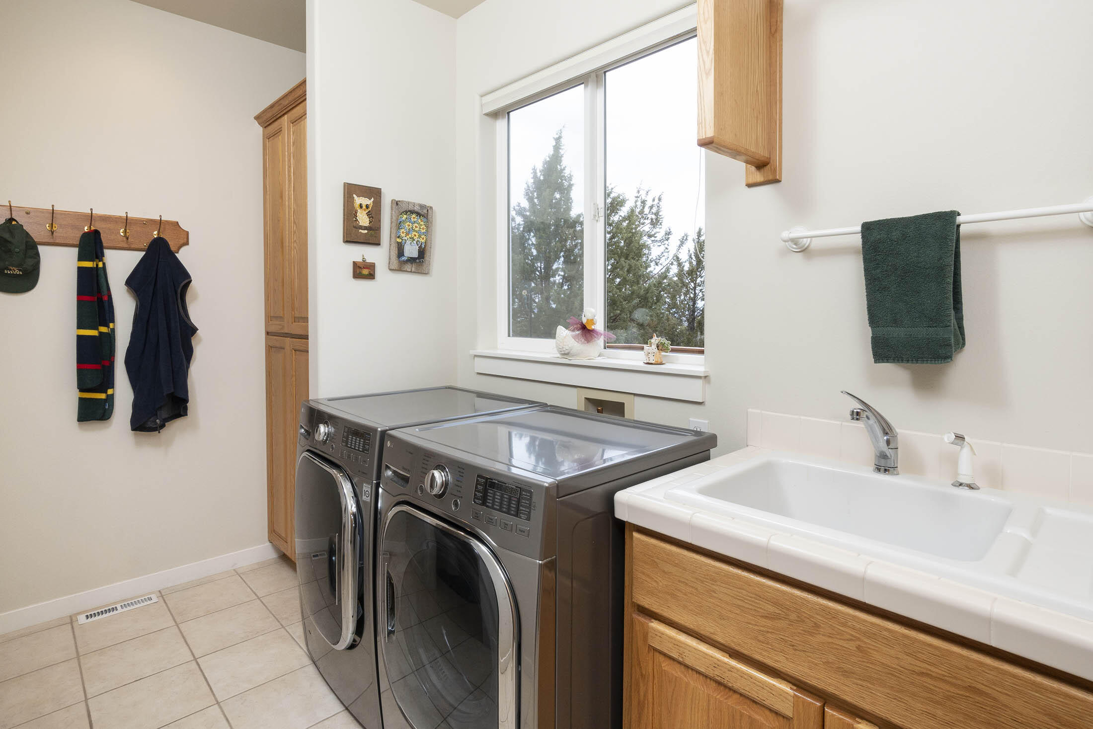 Mtn View Estate - Residential