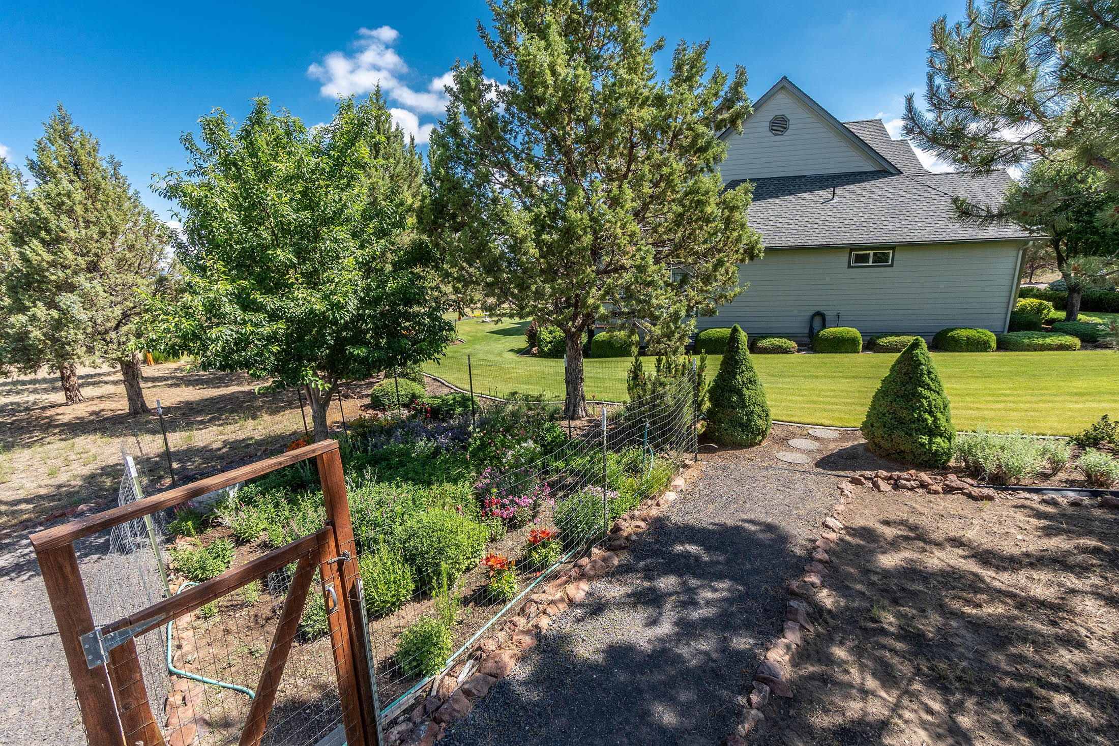 Mtn View Estate - Residential