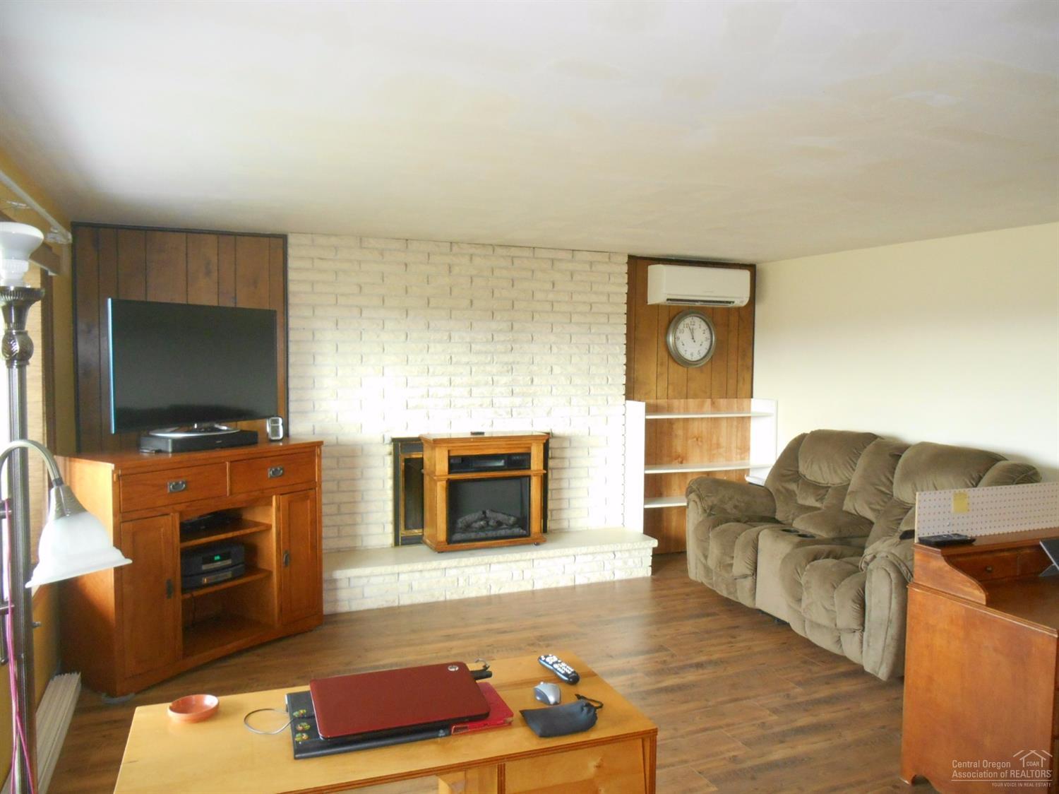 North Madras Heights - Residential