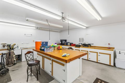 Tiny photo for 11487 SW Horny Hollow Trail, Terrebonne, OR 97760 (MLS # 220212463)